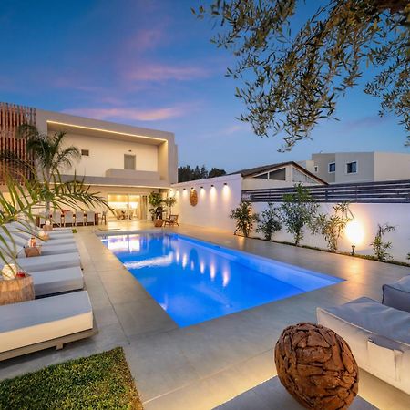 Hypnosis Beachside Villa With Private Heated Pool Georgioupoli Luaran gambar