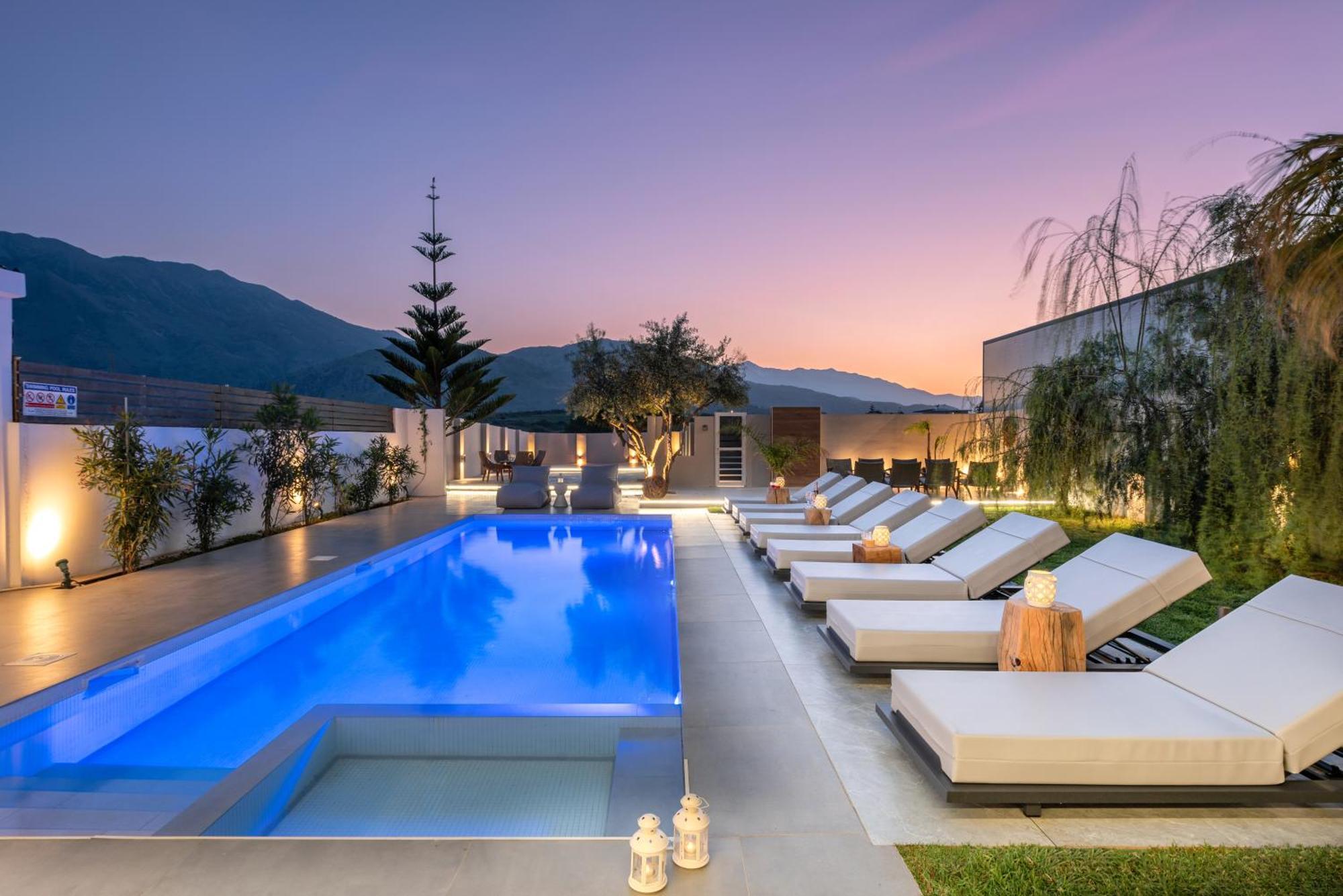 Hypnosis Beachside Villa With Private Heated Pool Georgioupoli Luaran gambar